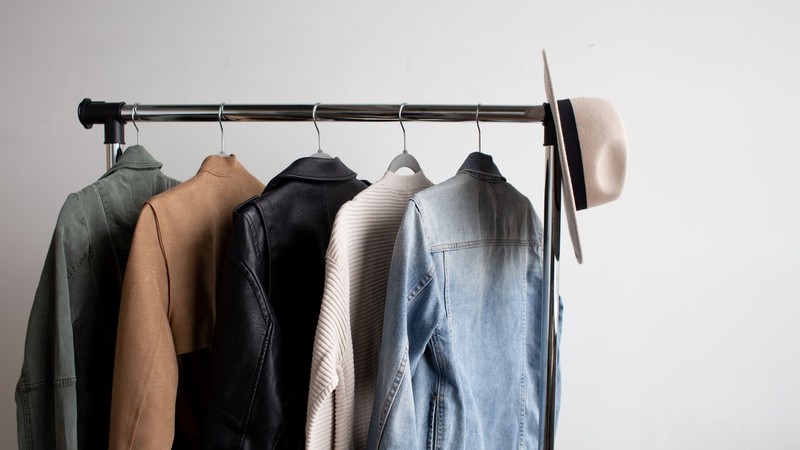 Лайфхаки стилиста: Как сформировать и продвигать услугу разбора гардероба